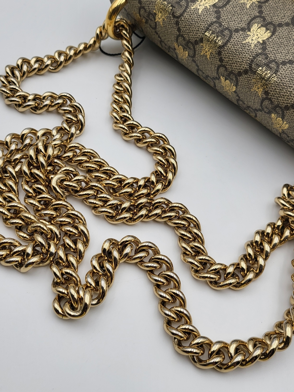 Gucci GG Supreme Monogram Bee Padlock Small Bag Gold Hardware, Auth. w/COA.. - Picture 15 of 15